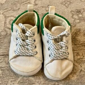 Baby GAP Tennis Shoes - Size 6-12 months- Off White with Green Accents